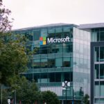 Redburn Downgrades Microsoft to Neutral, Cuts Price Target from $560 to $500 Amid AI Headwinds