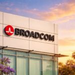 Broadcom Hits $352.13 as AI Demand Soars, Yet Margins Face Pressure Ahead of Q1