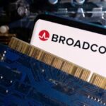 Broadcom, Oracle Shares Drop Amid Intensifying AI Competition and High Investor Expectations