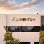 Lumentum Stock Drops 4.6% Amid Year-End Tech Pullback, AI Spending Concerns Rise