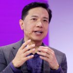 Baidu’s Robin Li Forecasts AI Revolution: Strategic Shifts for 2025 and Beyond