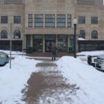 Parents Equip Themselves for AI Challenges at Marquette Library Workshop