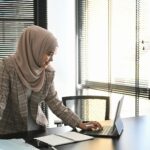AI Revolution Shifts Gulf Law Hiring Toward Experienced Lawyers Amid Billable Hour Pressures