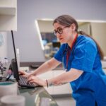 AI System Successfully Manages Clinical Decision-Making, Matching Medical Student Performance