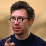 Duolingo CEO Luis von Ahn Reverses AI Performance Evaluation Amid Employee Backlash